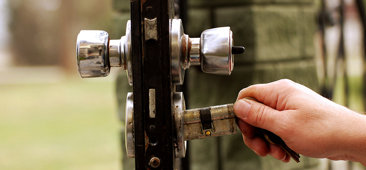 front door latch repair Lynwood