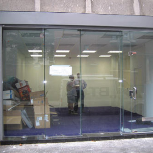 shop front door repair Lynwood